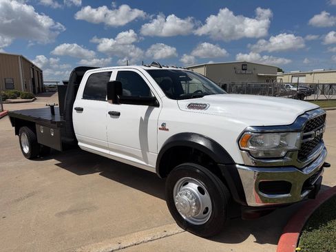 Used 2022 RAM 5500 Tradesman w/ Chrome Appearance Group AWD/4WD image 1