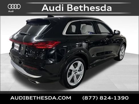 New 2025 Audi Q5 Prestige image 7