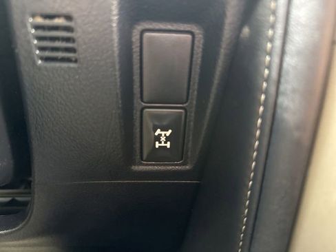 Used 2016 Lexus GX 460 w/ Premium Package AWD/4WD image 29