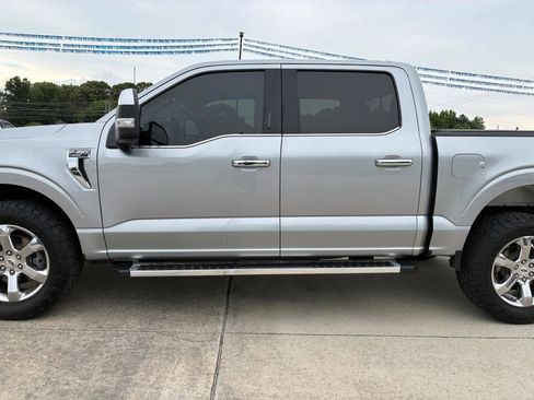 Used 2023 Ford F150 Lariat w/ Max Trailer Tow Package AWD/4WD image 8
