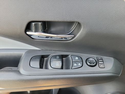 Used 2023 Nissan Kicks SR w/ SR Premium Package image 7