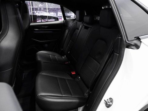 Used 2024 Porsche Macan 4 Electric image 40