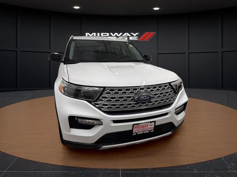 Used 2022 Ford Explorer Limited w/ Equipment Group 301A RWD image 5
