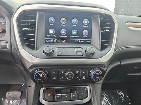 Certified 2023 GMC Acadia SLE w/ Driver Convenience Package image 18