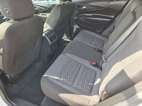 Used 2024 Chevrolet Equinox LT AWD/4WD image 13