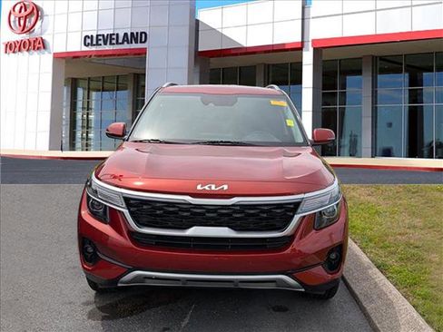 Used 2023 Kia Seltos S FWD image 3