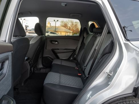 Used 2023 Nissan Rogue SV image 19