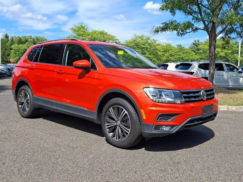 Used 2019 Volkswagen Tiguan SEL AWD/4WD image 1