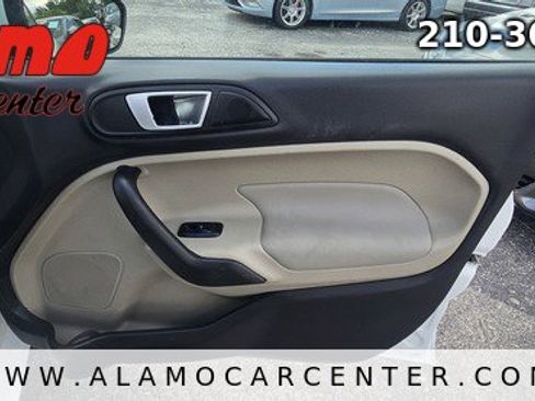 Used 2016 Ford Fiesta SE FWD image 16