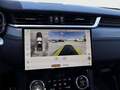 Used 2022 Jaguar F-PACE SVR image 26