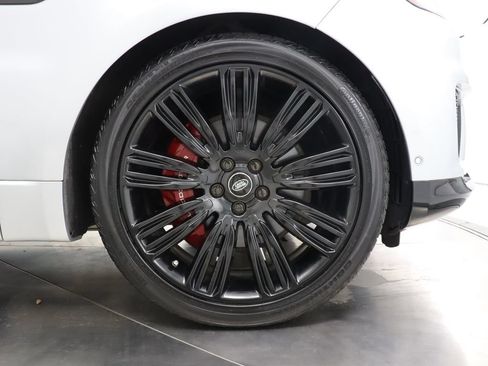 Used 2019 Land Rover Range Rover Sport HSE Dynamic AWD/4WD image 40