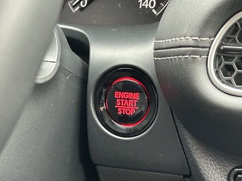 New 2027 Honda HR-V EX-L image 17
