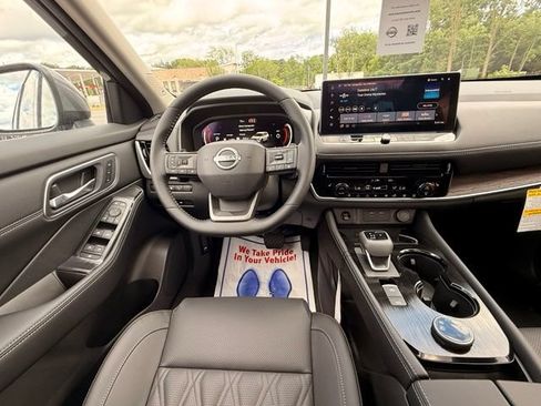 New 2026 Nissan Rogue Platinum w/ Platinum Premium Package AWD/4WD image 22