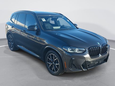 Used 2023 BMW X3 M40i image 3