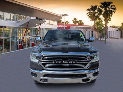 Used 2022 RAM 1500 Laramie AWD/4WD image 8