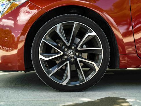 Used 2020 Toyota Corolla XSE FWD image 14