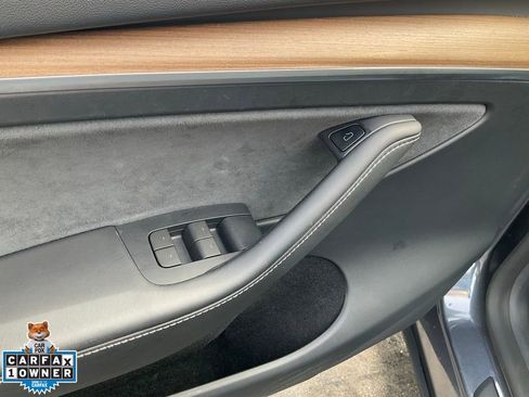 Used 2023 Tesla Model Y Long Range image 25