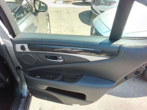 Used 2015 Lexus LS 460 Luxury Sedan w/ Comfort Package image 23