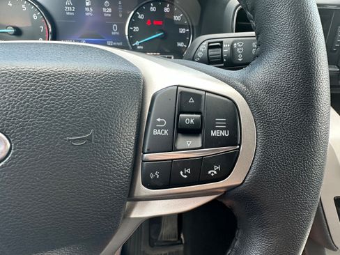 Used 2024 Ford Explorer XLT w/ Equipment Group 202A AWD/4WD image 24