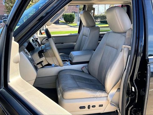 Used 2014 Ford Expedition Limited w/ Equipment Group 301A image 32