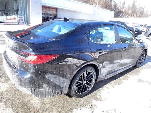 New 2026 Toyota Camry SE image 3