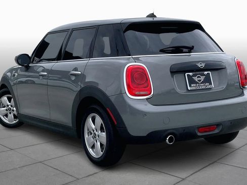 Used 2021 MINI Cooper 4-Door Hardtop image 11