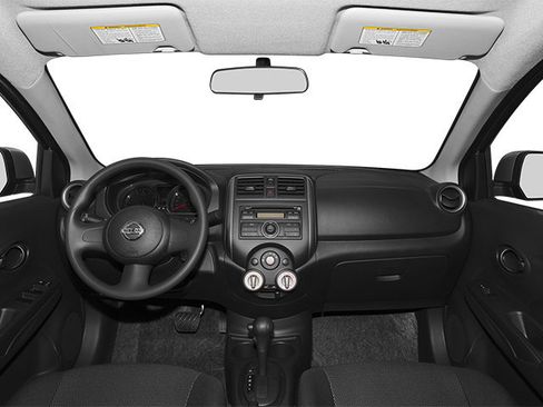 Used 2014 Nissan Versa SV FWD image 5