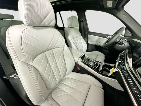 New 2026 BMW X5 xDrive50e w/ Executive Package image 29
