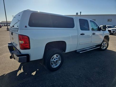 Used 2011 Chevrolet Silverado 2500 LT w/ Interior Plus Package RWD image 5