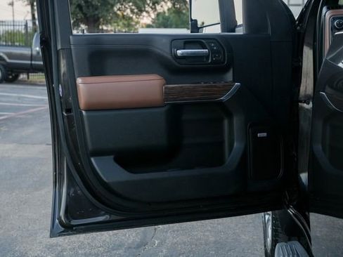 Used 2020 Chevrolet Silverado 2500 High Country w/ Z71 Off-Road Package image 22