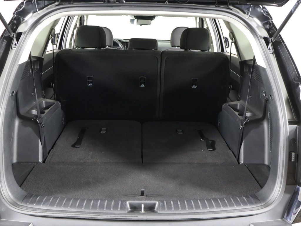 Used 2023 Kia Sorento LX FWD image 19