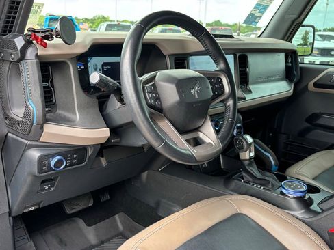 Used 2024 Ford Bronco Wildtrak AWD/4WD image 12