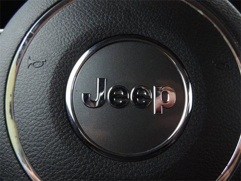 Used 2015 Jeep Wrangler Sport image 21