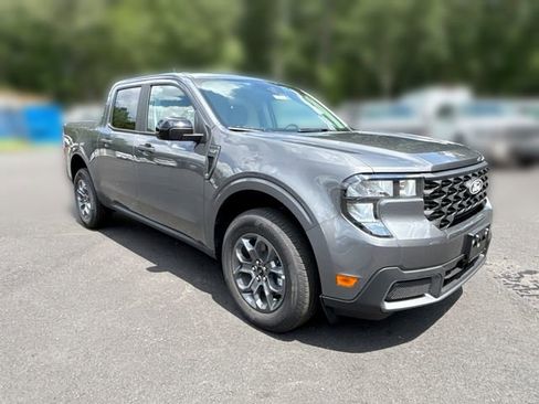 Used 2025 Ford Maverick XLT w/ XLT Luxury Package FWD image 2