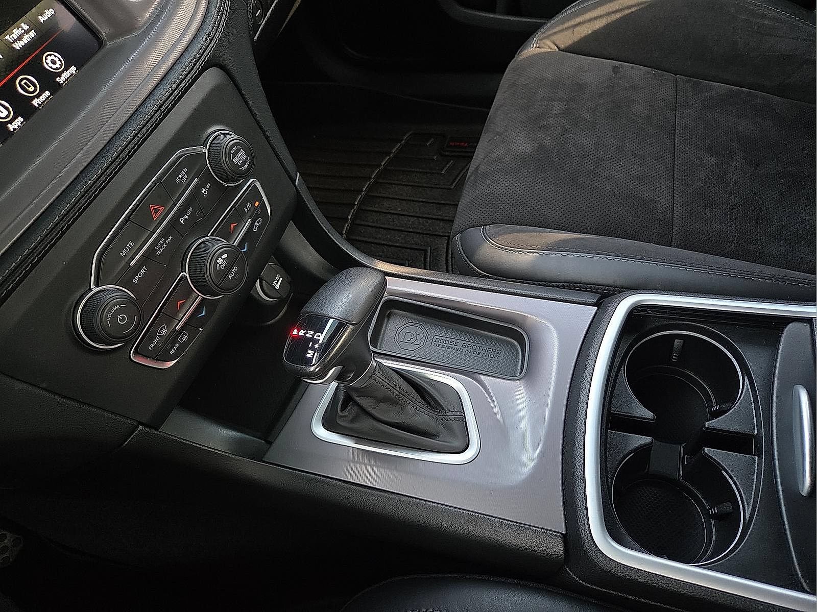 Used 2023 Dodge Charger R/T w/ Plus Group RWD image 25
