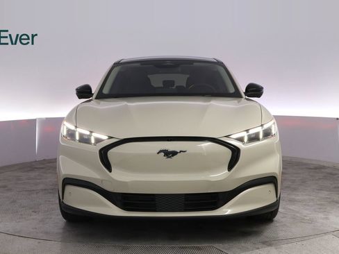 Used 2025 Ford Mustang Mach-E Premium RWD image 12