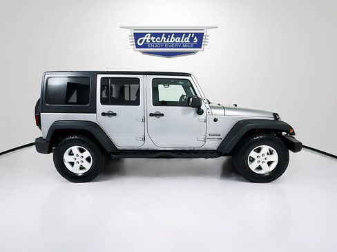 Used 2018 Jeep Wrangler Unlimited Sport S AWD/4WD image 9