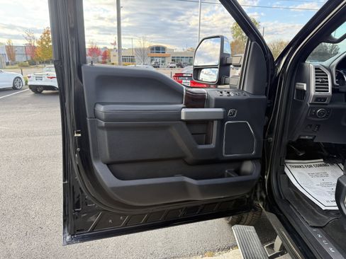 Used 2017 Ford F350 Platinum w/ Platinum Ultimate Package image 10