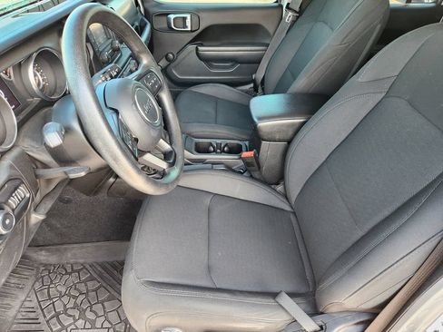 Used 2020 Jeep Wrangler Unlimited Sport AWD/4WD image 4