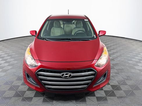 Used 2016 Hyundai Elantra GT FWD image 2