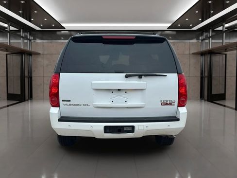 Used 2010 GMC Yukon XL SLT w/ SLT-2 Equipment Package image 20