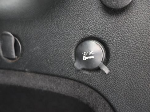 Used 2018 Jeep Grand Cherokee Altitude AWD/4WD image 29