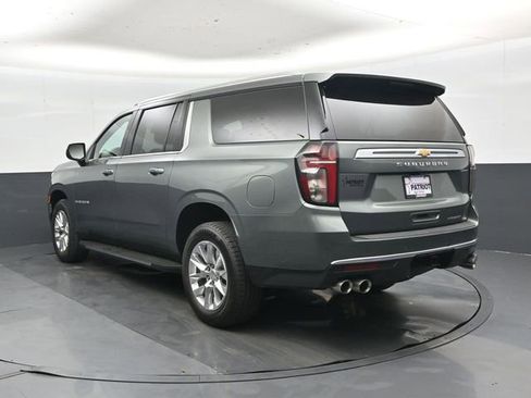 Used 2023 Chevrolet Suburban Premier AWD/4WD image 6
