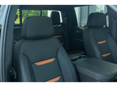 Used 2026 GMC Sierra 1500 AT4 w/ AT4 Premium Package AWD/4WD image 19
