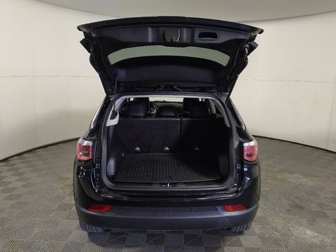 Used 2017 Jeep Compass Limited AWD/4WD image 29
