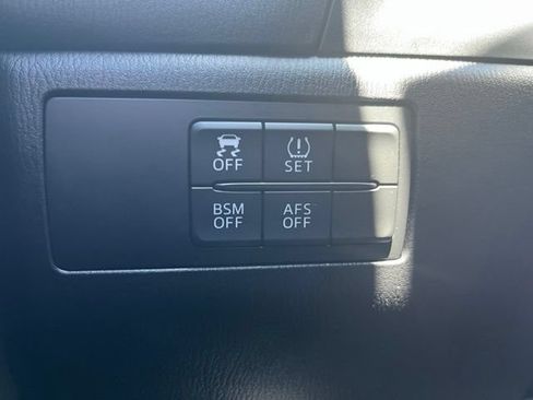 Used 2015 MAZDA MAZDA3 s Grand Touring FWD image 36