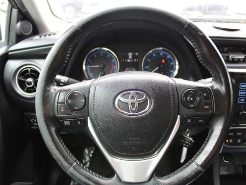 Used 2018 Toyota Corolla SE w/ Carpet Mat Package (TMS) image 15