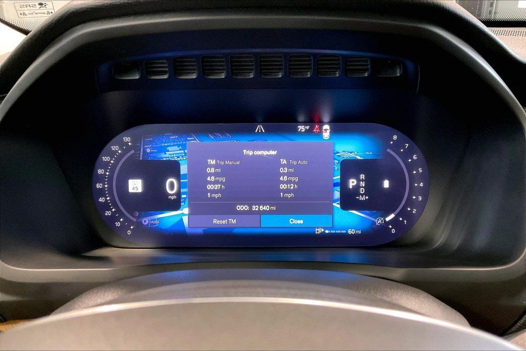 Certified 2023 Volvo XC90 B6 Plus w/ Protection Package Premier AWD/4WD image 14