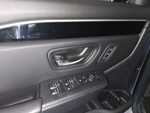 Used 2023 Honda Pilot EX-L image 13