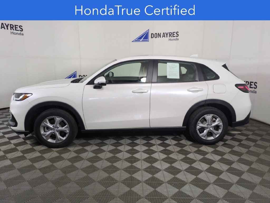Certified 2025 Honda HR-V LX image 2